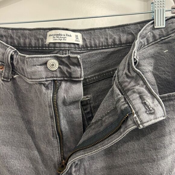 Abercrombie & Fitch sz 14/32 short The 90s Straight Ultra High Rise Gray Jeans - Picture 3 of 10